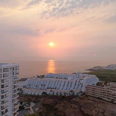 Apto increíble, acogedor, luminoso de ambiente muy relajante con excelentes vistas y servicios/ Amazing apt with sunset lovely views Apartamento Costa Adeje  Exterior foto